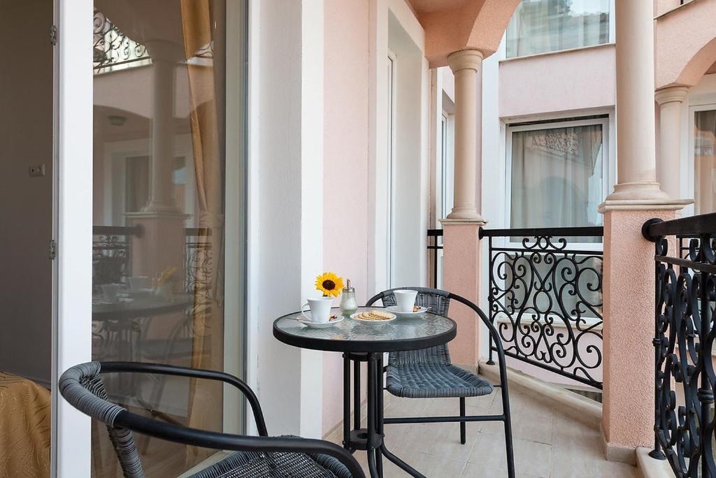 Sea Romance Lejlighedshotel Sunny Beach Eksteriør billede